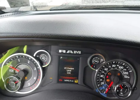 2024 Ram 2500 Big Horn 4X4 6'4 Box z USA, uszkodzony, nr VIN 3C6UR5DL5RG197515